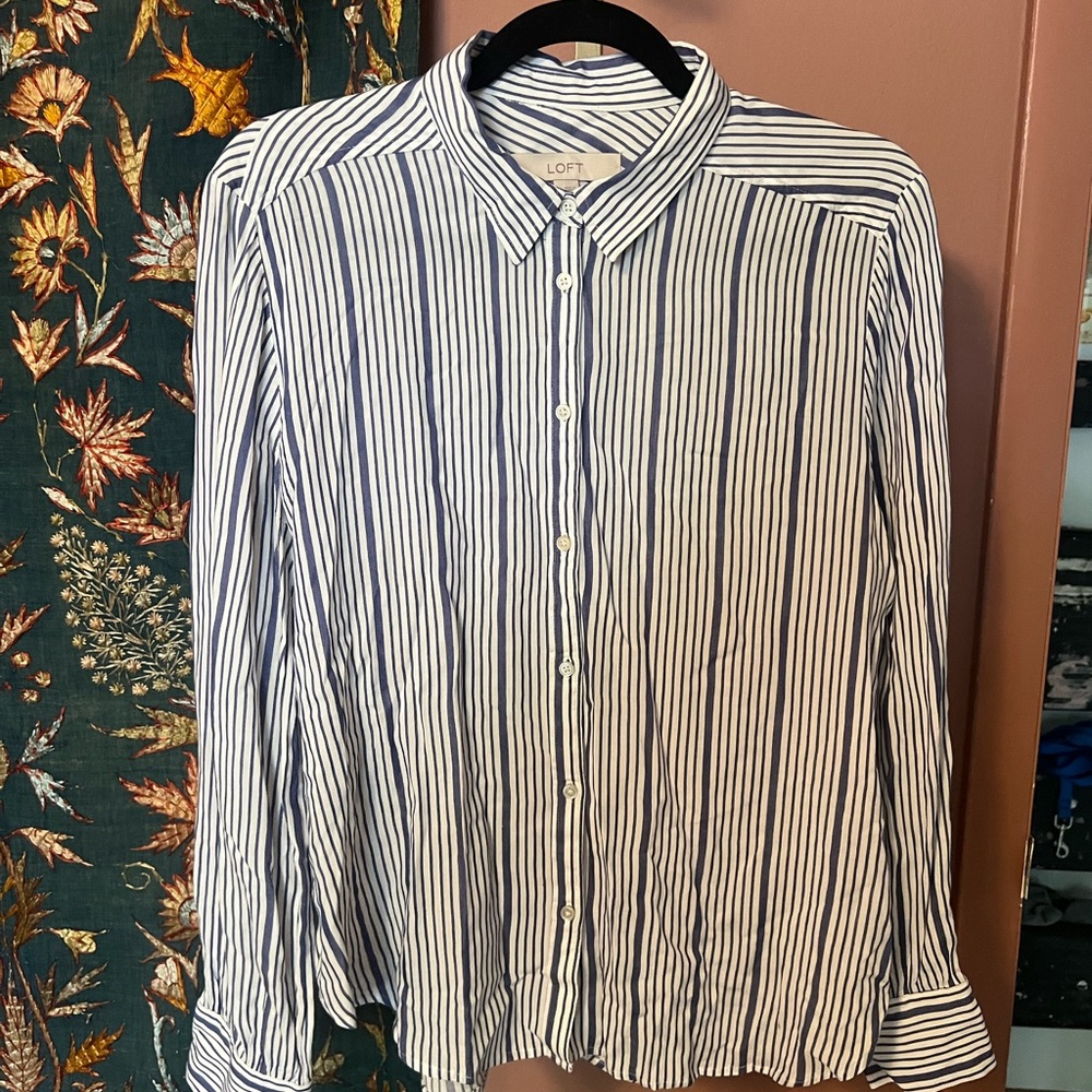 LOFT Women’s Blue & White Striped Shirt